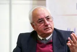 پس از اشغال سفارت آمریکا، سفیر اسپانیا به وزیر خارجه ما هشدار داد و گفت بلای چنگیزخان به سرتان می آید