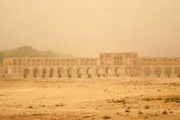 آسمان غبارآلود نقاط مختلف ایران | ورود گرد و خاک از روز چهارشنبه به کشور