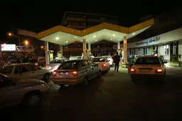 تکذیب تعطیلی پمپ بنزین‌ها 