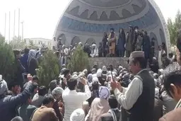 تخریب مجسمه استاد مزاری  | طالبان: تخریب مجسمه کار ما نیست

