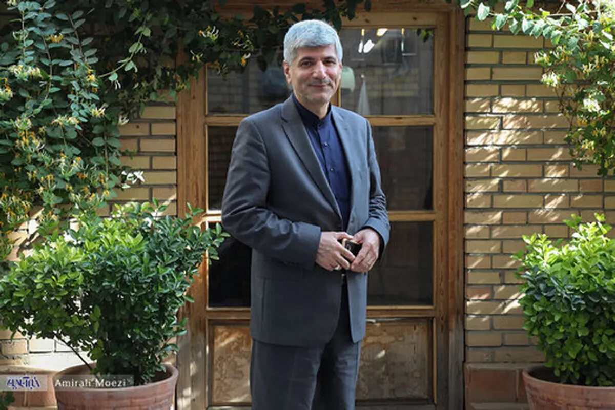 مهمانپرست:برای خرید سربازی وام می‌دهم