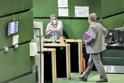 خروج تاجگردون از مجلس یازدهم