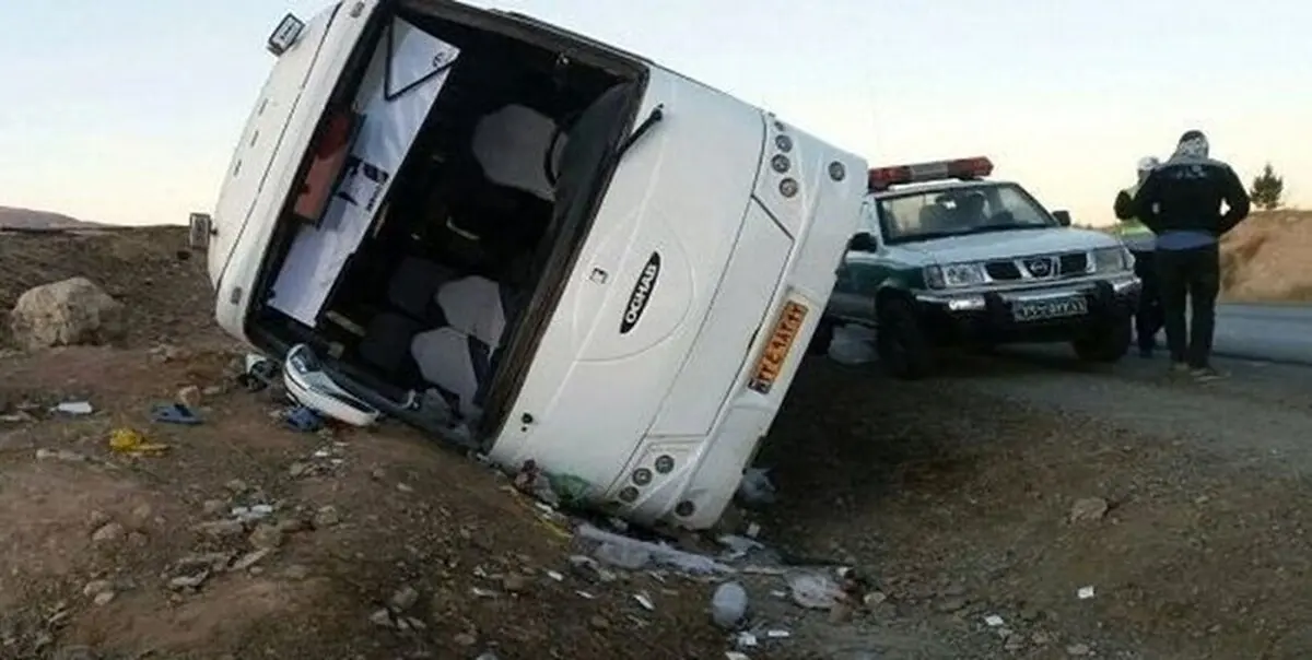حادثه  |  یک دستگاه اتوبوس مسافربری در جاده تهران- مشهد  با ۴۹ مسافر واژگون شد.
