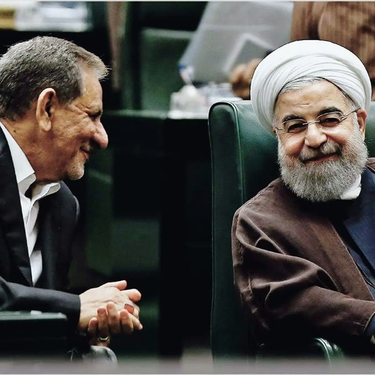 حسن روحانی، از نفرین ترامپ تا ادعای اداره کشور! | رئیس بانک مرکزی، عملاً افزایش تورم را به «عزل» ترجیح داد | دلایل نسبت دادن «ونزوئلایی شدن ایران» توسط دولت به اقتصاددانان