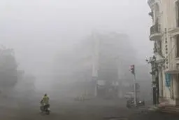 مه دود تهران را بلعید | عکس‌های تکان‌دهنده از آلودگی هوای دیروز تهران +ویدئو