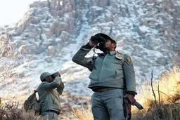 دامداران متخلف با چاقو به جان محیط‍بان افتادند