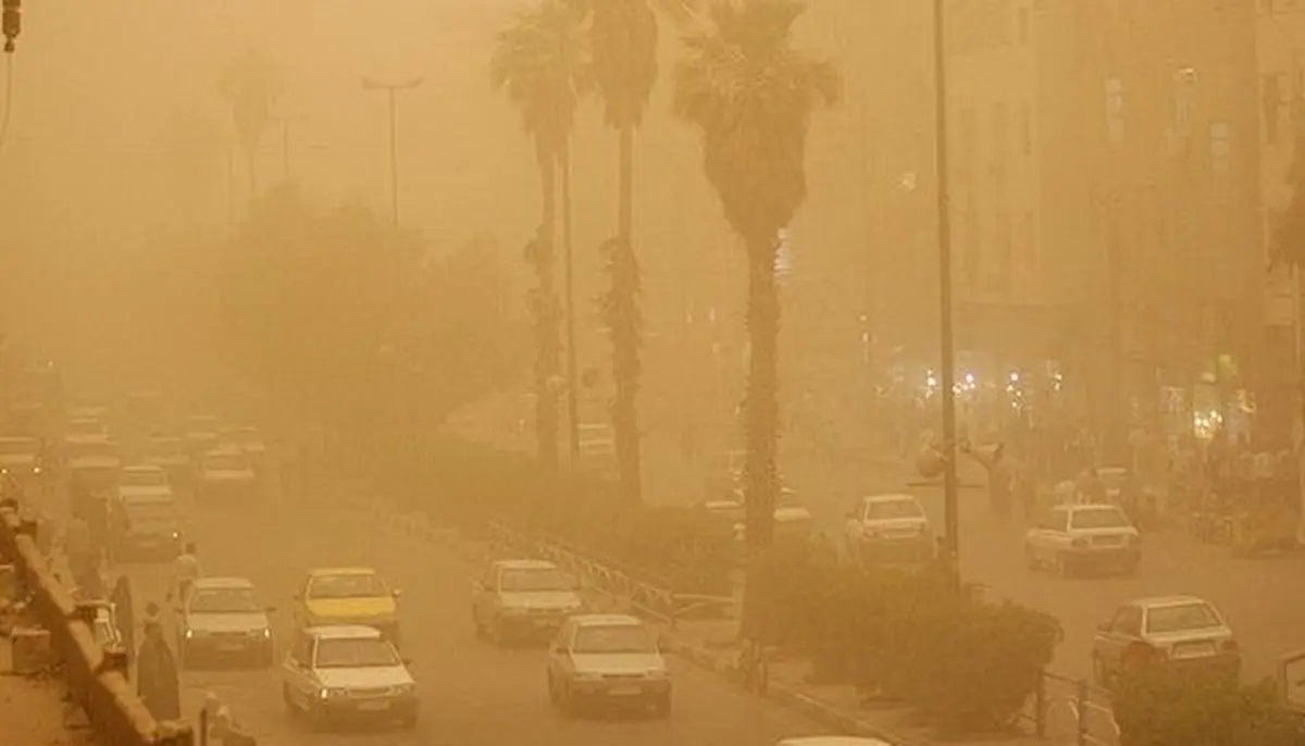 غلظت گرد و غبار در مهران ۲۶ برابر حد مجاز شد|دید افقی به ۱۰۰ متر رسید 