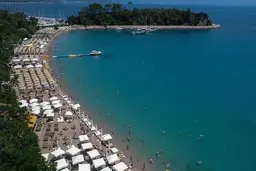 آنتالیا جا برای سوزن انداختن ندارد