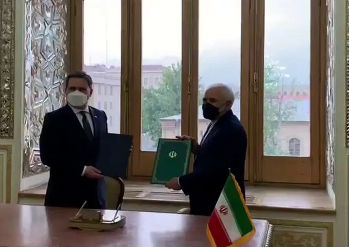 وزرای امور خارجه ایران و صربستان سند همکاری‌ را امضا کردند