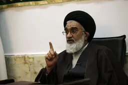 
عقب نشینی سایت تولیت حضرت معصومه (س): با فرد خاطی که آن “یادداشت” را بارگذاری کرده برخورد خواهد شد / میان ما و شورای تامین استان قم همکاری های زیادی وجود داشته است
