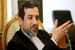 باشگاه تراکتور سازی  |  عراقچی، هرگونه تماس خود با بازیکنان تراکتور سازی را  تکذیب کرد. 