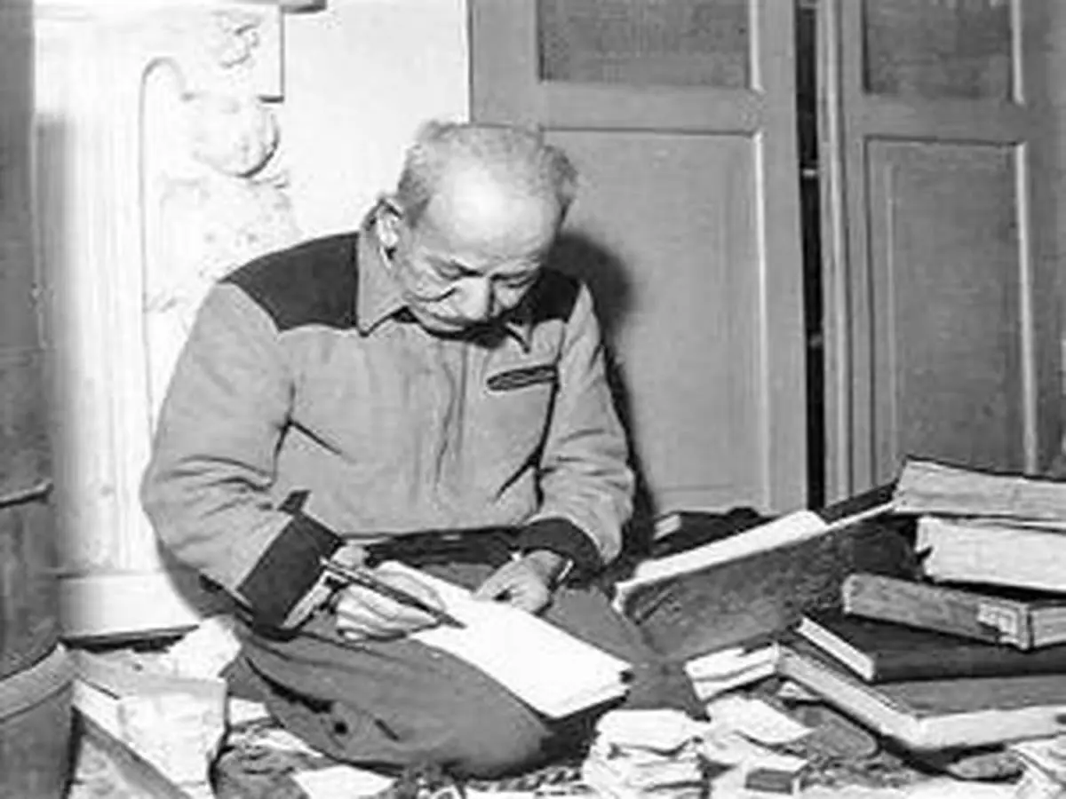 پاسخ خواندنی علامه دهخدا پس از هفت دهه در بزنگاه امروز | شرح زندگی ایرانیان از زبان دهخدا