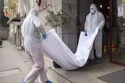 قاض منصوری به خاک سپرده شد