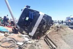 واژگونی اتوبوس در فارس