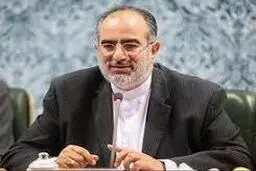 نخ دادن به دو نامزد آمریکا وظیفه نماینده‌ای با ۲۰۴ هزار رأی نیست
