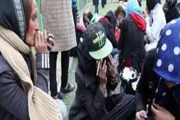 دزدان برای معتادان تریاک پارتی گرفتند

