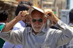 140 نفر از مردم ایلام بخاطر گرما راهی بیمارستان شدند