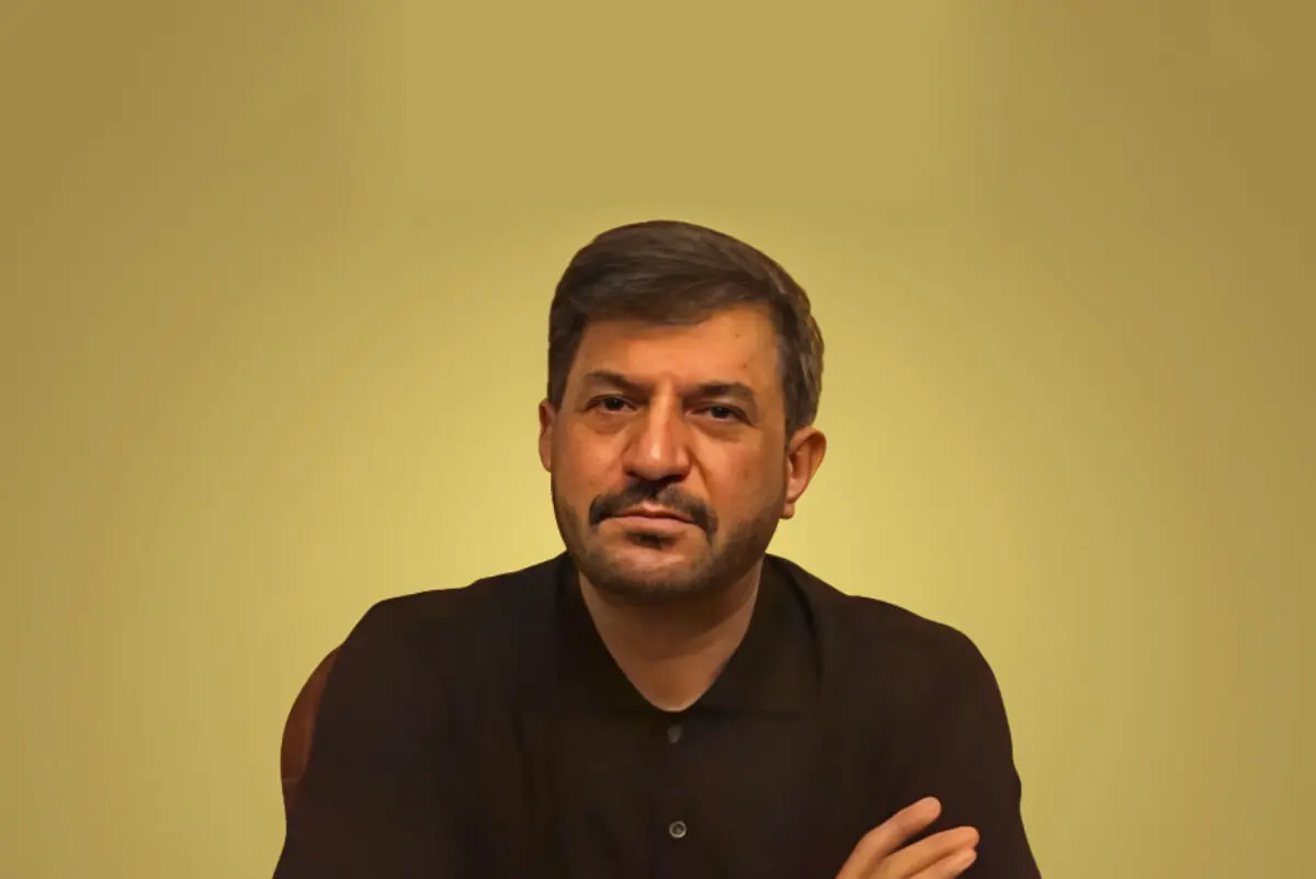 محمود شهریاری: در صداوسیما خانم‌هایی که کمی چاق‌تر هستند، مجبورند طوری لباس بپوشند که بدن آن‌ها صاف صاف به نظر بیاید