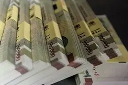 اَبَر بدهکاران بانکی؛ سوالی که در مناظره هم روی زمین ماند