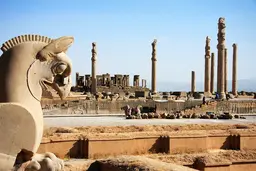 چرا فارسی را از راست به چپ می‌نویسیم ولی انگلیسی را از چپ به راست؟ +ویدیو