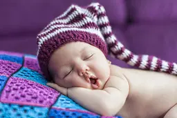 وزیربهداشت | زنان دهه شصتی میتوانند  جمعیت سالخورده را جبران کنند