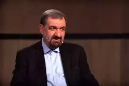 مستند را در شبکه‌های اجتماعی پخش می‌کنم 