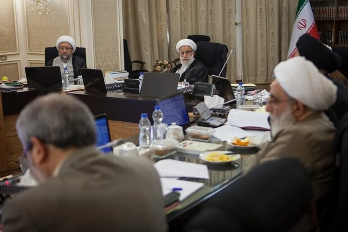 
کیهان   |   شورای نگهبان باید احراز صلاحیت نامزدهای ریاست جمهوری را با سخت‌گیری زیاد انجام دهد