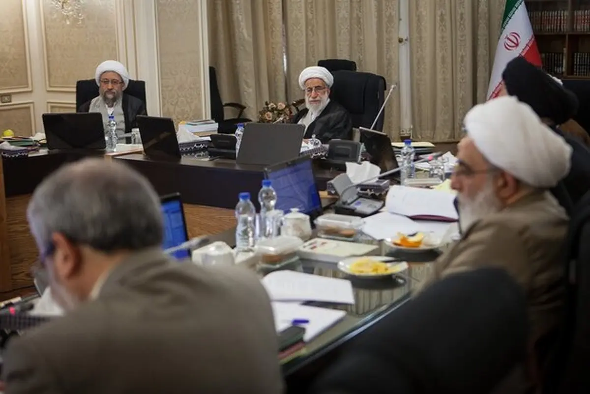 
کیهان   |   شورای نگهبان باید احراز صلاحیت نامزدهای ریاست جمهوری را با سخت‌گیری زیاد انجام دهد