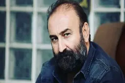 مهران احمدی: کَلک سینما در دوسال آینده کنده است  | افشاگری عجیب بازیگر معروف سریال پایتخت