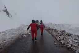  نجات سه کارمند گرفتار در بهمن طالقان /نفر چهارم جان باخت