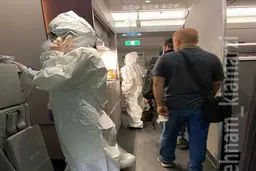  مهماندارهای هواپیمایی قطر با لباسهای عجیب + عکس