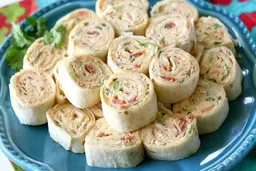 طرز تهیه رولت سرد یا فاین رولت | یه فینگر فود خوشمزه و مجلسی برای مهمانی‌ها