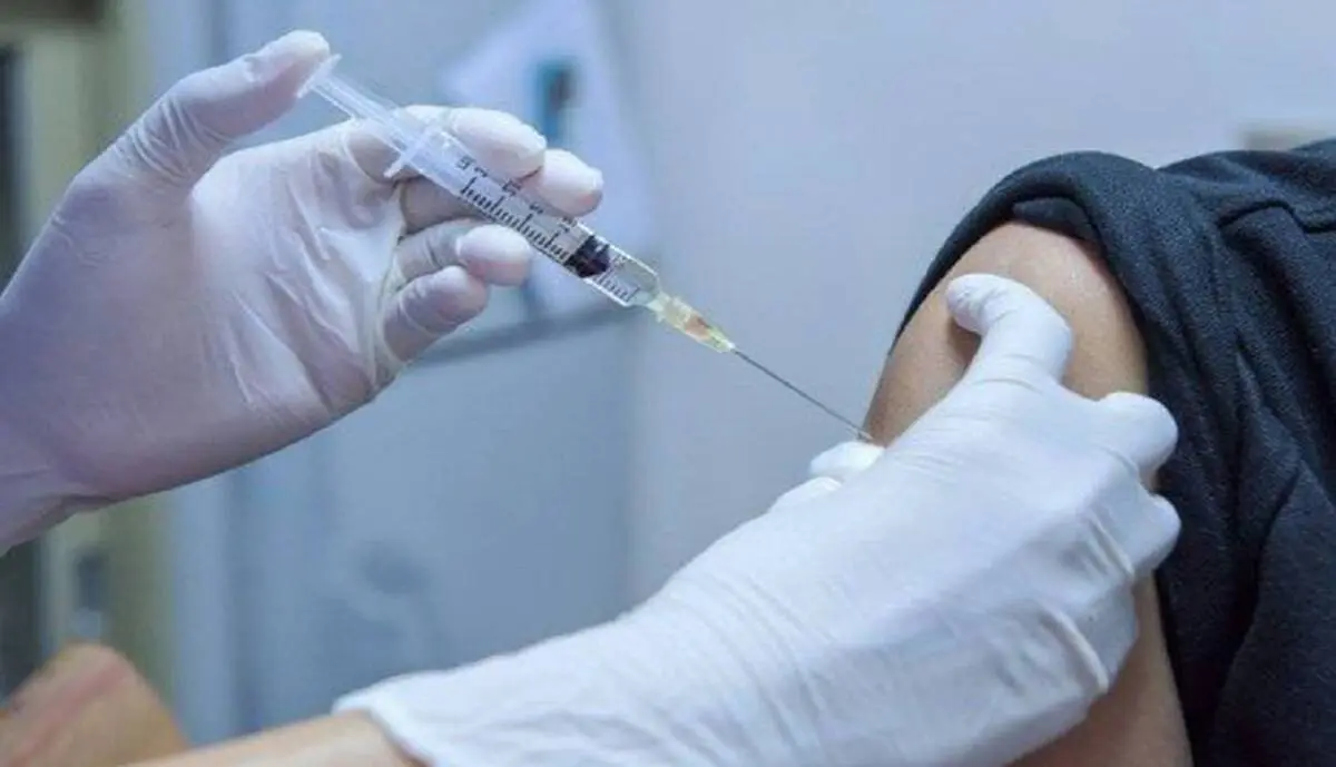 اخذ تست واکسن‌های ضد امیکرون با تائیدیه کمیته اخلاق
