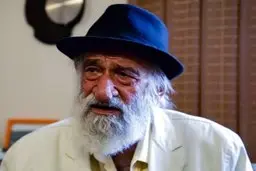 پهلوان" خلیل عقاب" دقایقی پیش دار فانی را وداع گفت