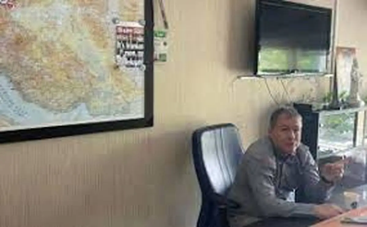 تصویر جالب از تیتر جنجالی یک نشریه در اتاق اسکوچیچ