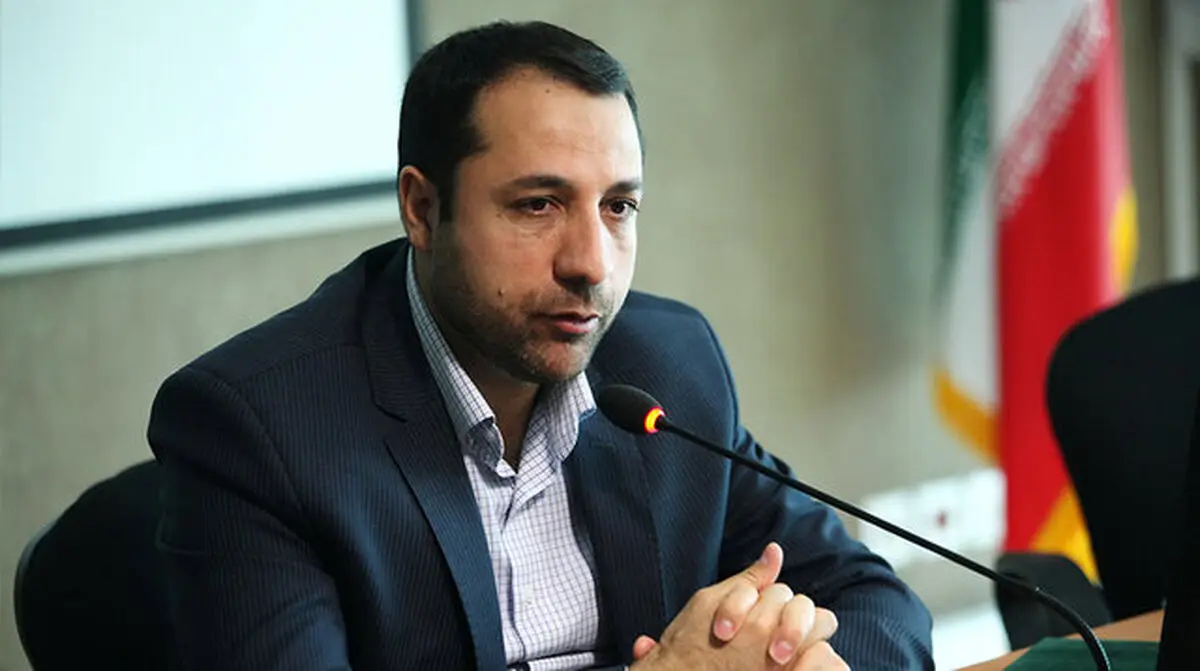 رئیس بانک مرکزی: میزان پایه پولی ۵۶۰ هزار میلیارد است | بانک‌ها ۱۷۰ هزار میلیارد به بانک مرکزی بدهکارند | روند رشد نقدینگی کاهشی است | بازار ارز به ثبات رسیده