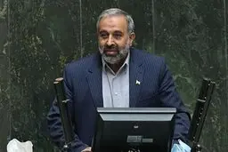 
یزدی خواه، مخالف وزیر پیشنهادی ورزش: روحیه سجادی متمایل به اشرافی گری است
