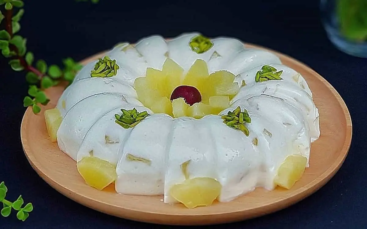 دسر آناناس؛ خوشمزگی لایه‌لایه | یه انتخاب خاص برای عاشقان دسرهای متفاوت +ویدئو