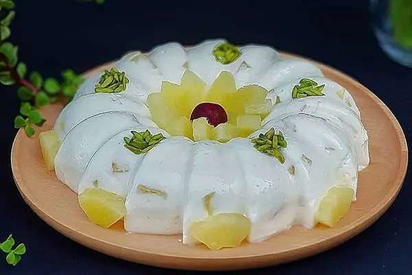 دسر آناناس؛ خوشمزگی لایه‌لایه | یه انتخاب خاص برای عاشقان دسرهای متفاوت +ویدئو