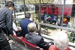 فتح قله ۱.۵ میلیون واحدی در بورس | شاخص بورس در یک قدمی فتح قله ۱.۵ میلیون واحد قرار گرفت