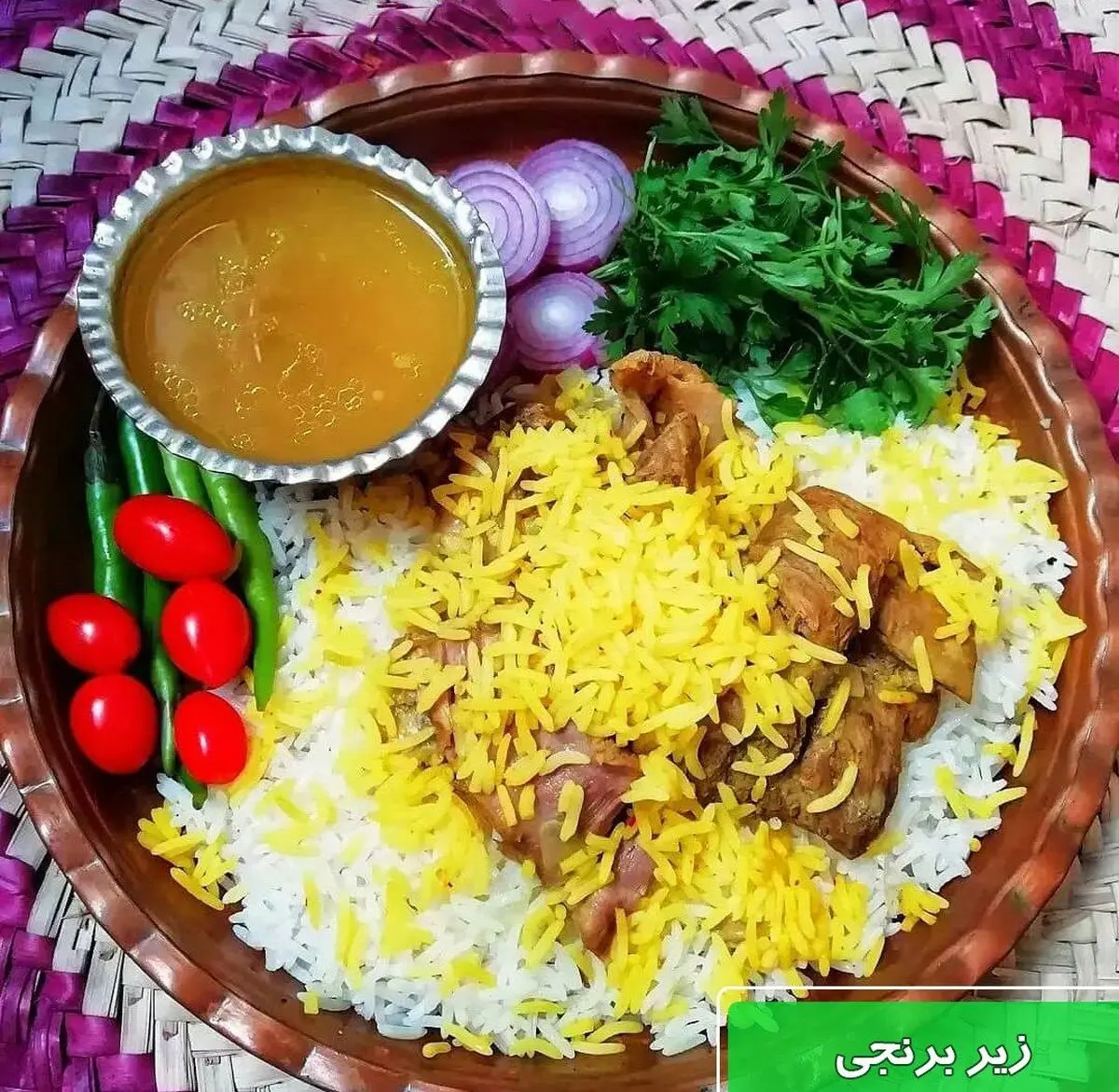  یکی از خوشمزه‌ترین غذاهای سنتی ایرانی | لُرها برای این غذای لذیذ جان می‌دهند! | زیربرنجی رو فقط همینجوری که می‌گم بپز