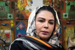 تیپ جنجالی بازیگر زن معروف هنگام موتورسواری+عکس
