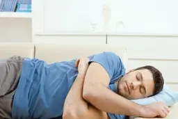 به پهلونخوابید،  برای پوست شما خطرناک است
