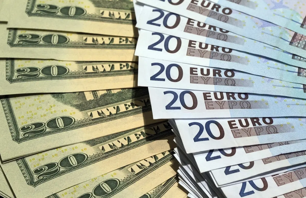 قیمت ارز صبح امروز در بازار آزاد تهران ۱ خرداد ۱۴۰۲ | قیمت دلار 517,480 است