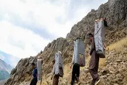 کوله‌بری در ۳ شهرستان مرزی کرمانشاه از سر گرفته می‌شود
