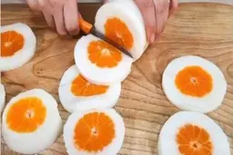 همه برای این دسر خوشگل و خوشمزه سر و دست میشکونن! | طرز تهیه دسر نارنگی +ویدئو