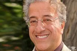 علیرضا خمسه وسط برنامه زنده عزادار شد | شوک باورنکردنی به علیرضا خمسه در برنامه ایرج طهماسب