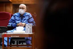 وکیل متهم ارتباط اکبر طبری با «محمد انوشه» را تکذیب کرد!