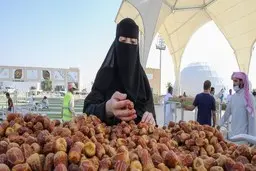 افزایش 40 درصدی قیمت‌ها در عربستان سعودی+ ویدئو