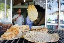 
 نان گران نشد